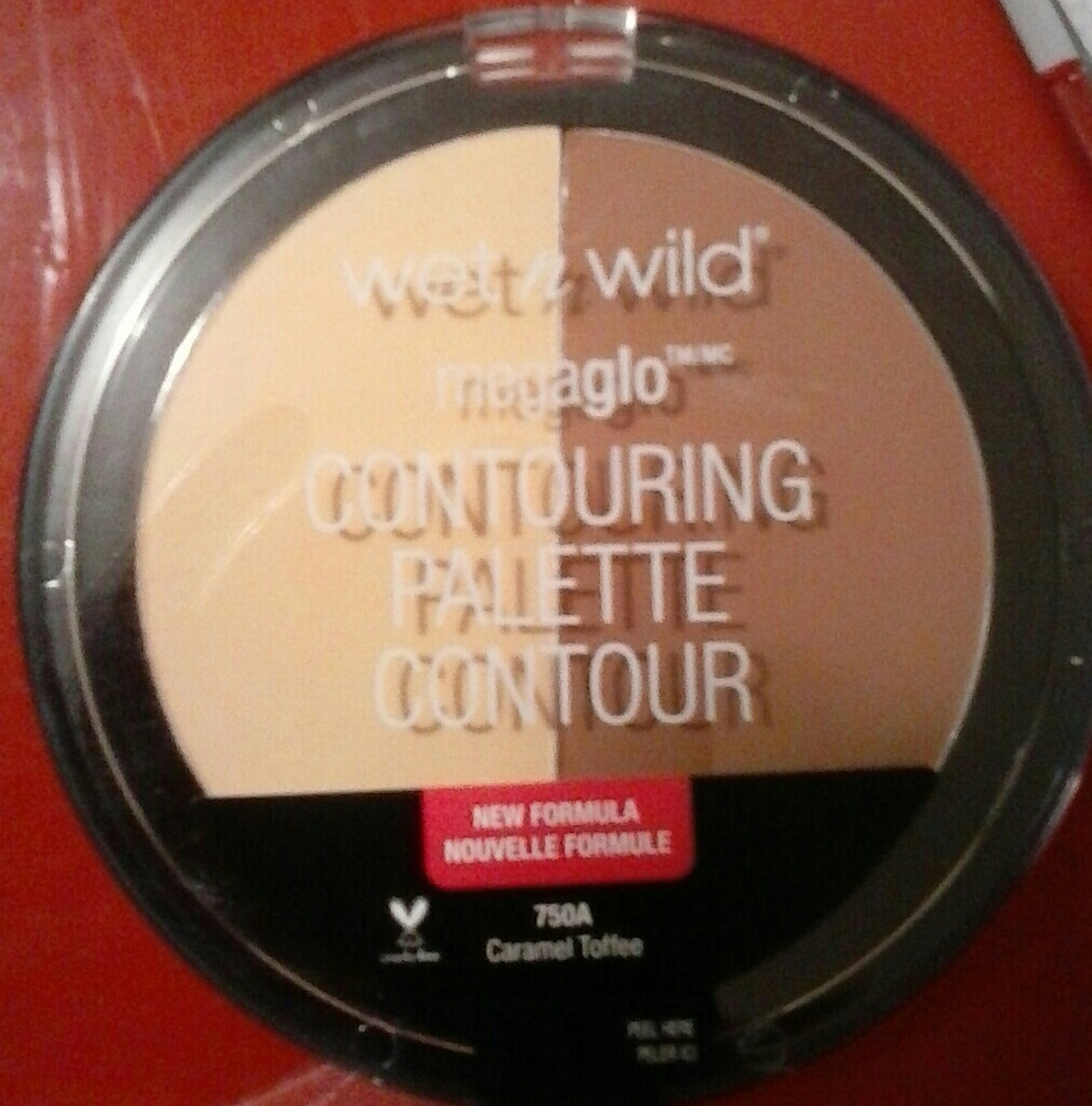 NWT NEW FORMULA CONTORING PALETTE  Caramel Toffe - Picture 6 of 8